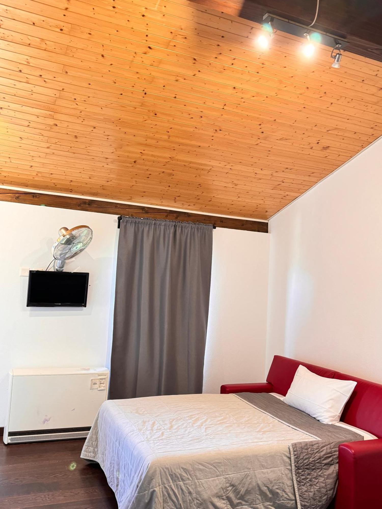 Gambarogno Viva Bacco B&B 외부 사진